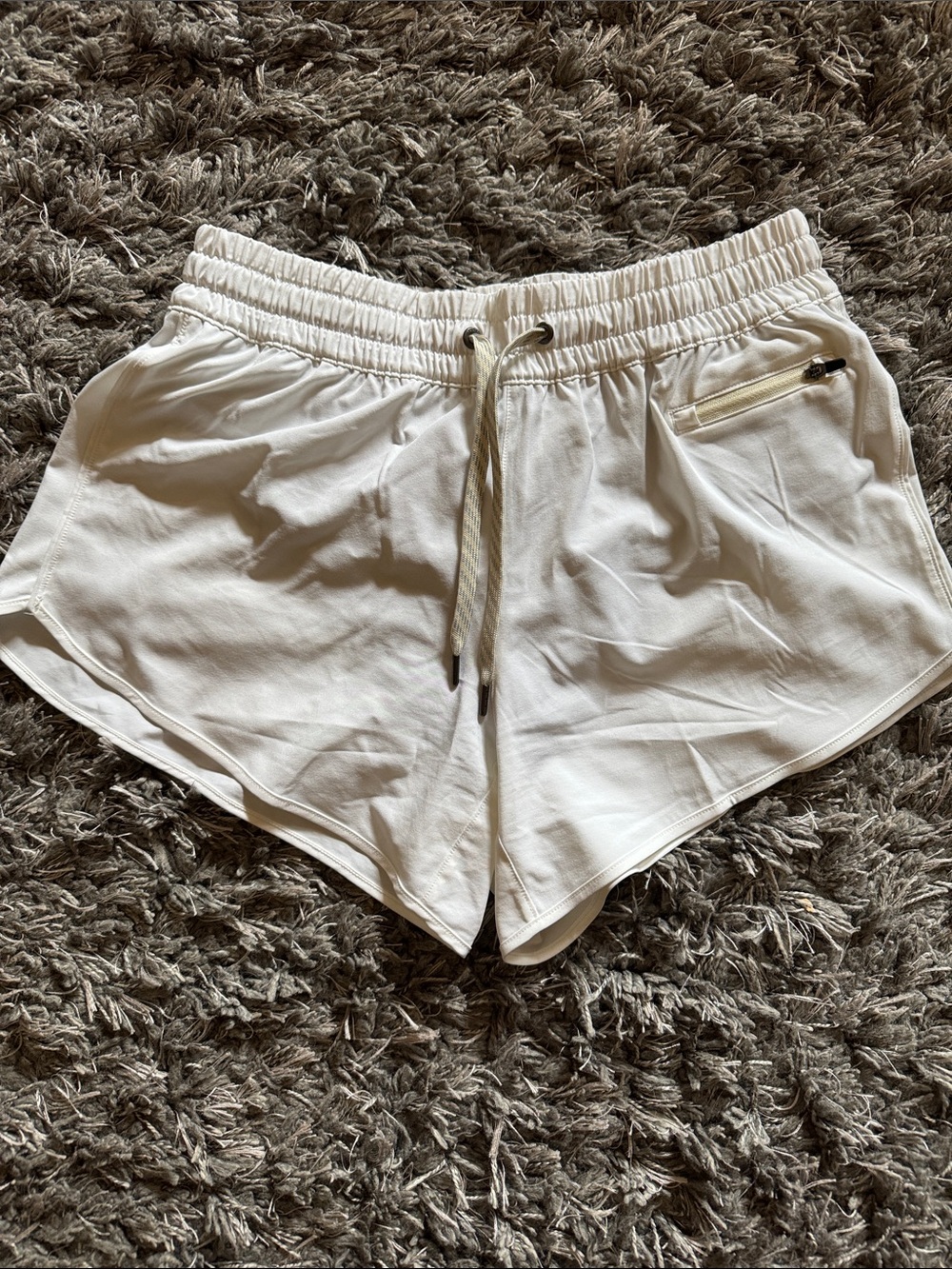 Vuori White Athletic Drawstring Shorts with Zipper Pocket